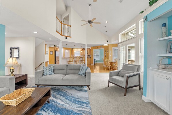 Televisión, reproductor de DVD y tenis de mesa 