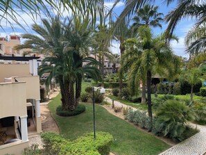 Property grounds - Book now your next holiday: ideal apartment for golfers & families (Vilamoura)