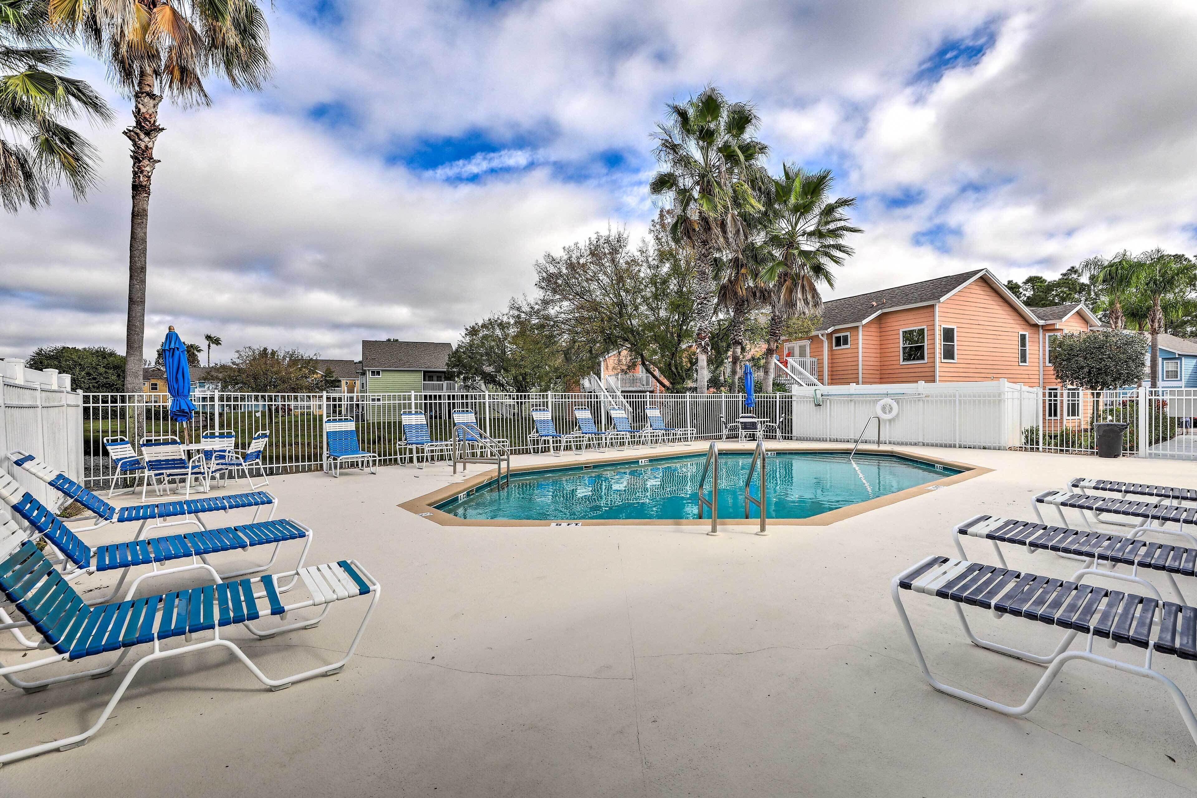 Beautiful Kissimmee Villa < 8 Mi to Disney!