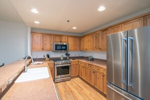 Wasserkocher mit Kaffee-/Teezubehör