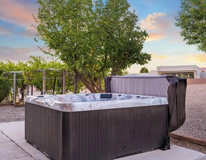 Bain à remous extérieur