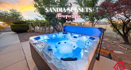 Sandia Sunsets with Hot Tub - An Irvie Home