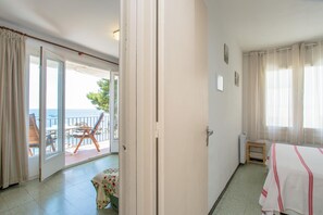 3 Schlafzimmer, Bügeleisen/Bügelbrett