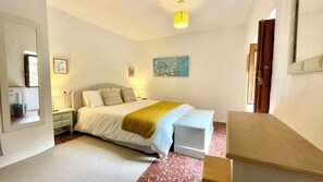 2 Schlafzimmer, Bügeleisen/Bügelbrett, kostenloses WLAN, Bettwäsche