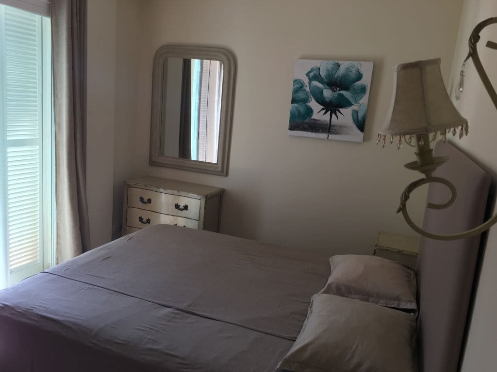 2 bedrooms, travel crib, free WiFi, bed sheets