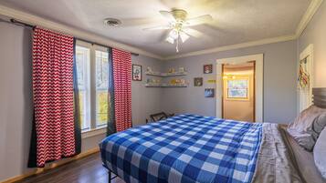 4 間睡房、免費 Wi-Fi、床單