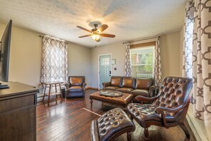 Smart TV, video games, table tennis - Ruby's Farmhouse (Hocking Hills area) (Rockbridge)