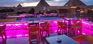 Rooftop terrace - Magic Pyramids inn (Giza)