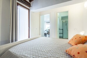 3 Schlafzimmer, Zimmersafe, Bügeleisen/Bügelbrett, Reisekinderbett