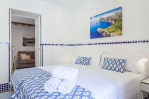 1 chambre, fer et planche à repasser, Wi-Fi gratuit, draps fournis