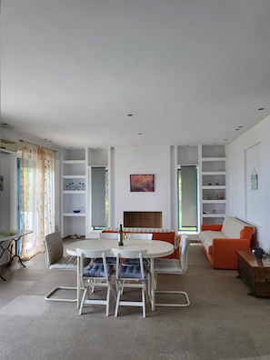 Interior - Villa Rahes,sea view,3 bedrooms,wifi,5min from the village,low prices (skopelos)
