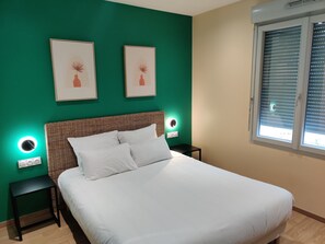 Classic Double or Twin Room - Hôtel de la Tour (La Tour-du-Pin)