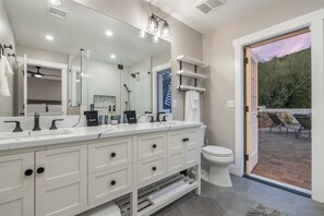 Hair dryer, towels