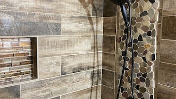 Combined shower/bathtub