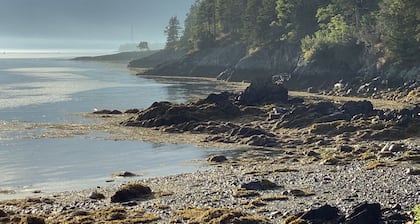 The Boathouse overlooking Green's Point Lighthouse and Passamaquoddy Bay