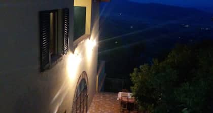Il ponticello Cortona Charmful cottage in the woods 5 min from Cortona