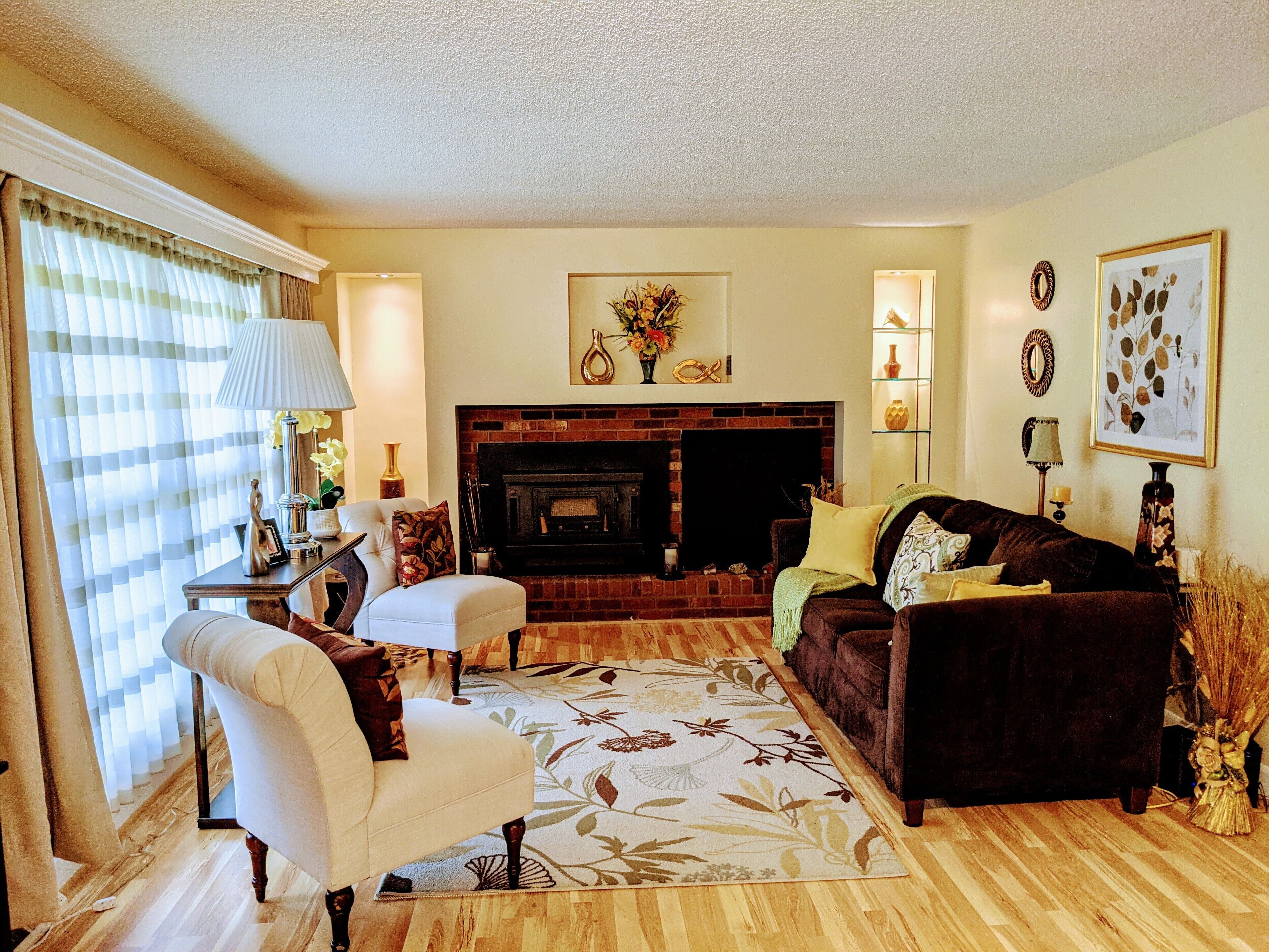 ***Charming and Cozy 1-Bedroom in Residential Home***