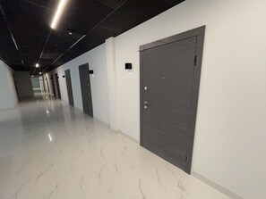 Front of property - Arcadia Sky Apartments (Odesa)