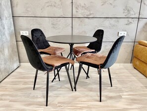 Individually decorated, individually furnished, iron/ironing board - Arcadia Sky Apartments (Odesa)