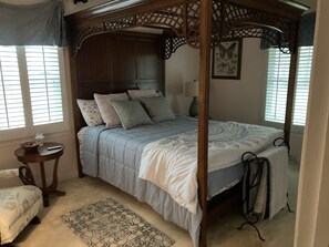 4 chambres, fer et planche à repasser, Wi-Fi, literie fournie