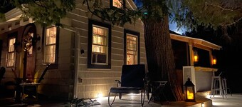 Loblolly Cottage - Enchanting Retreat set among towering pines.