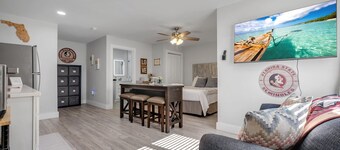 Renovated Studio -Walking distance to FSU/Doak Stadium