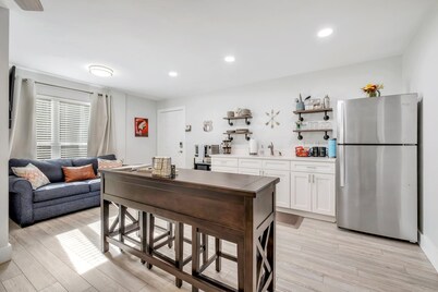 Renovated Studio -Walking distance to FSU/Doak Stadium