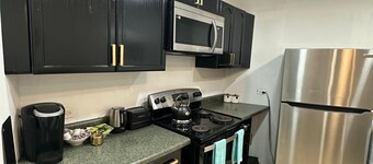 Spacious 4-Bedroom House with Cathedral Ceilings and Spa tub in Frigate Bay.