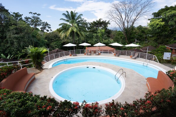 Exterior - Bongo (Quepos)