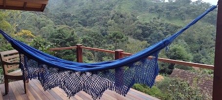 Suíte estúdio panorâmica | Vista para o vale. pousada caminho do escorrega