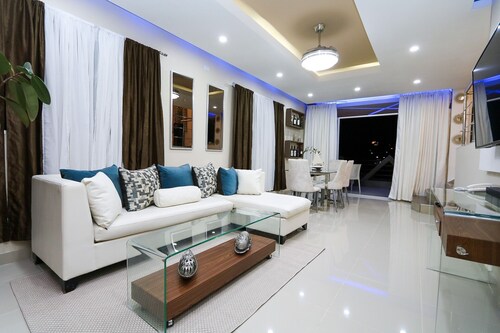 Vista Hermosa RD<br>Modern 2 BR vacation home with Balcony.<br>