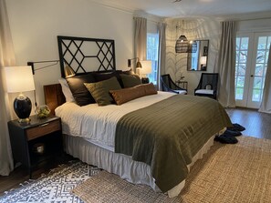 4 habitaciones, escritorio, tabla de planchar con plancha y wifi gratis