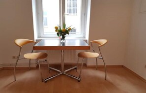 Dining - The ROSA LUXENBURG Apartment, minimum rental period 3 months (berlin)