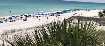 AV42-Luxury Ocean Front Paradise - 2 Bed/2Bath with Pool