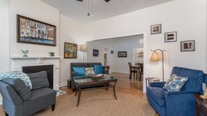 Smart TV, video games - Remodeled Home in Five Points (Huntsville)