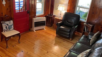 智能电视、DVD 播放器、书、立体声音响