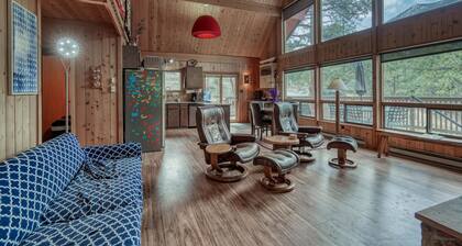 Chalk Creek River House