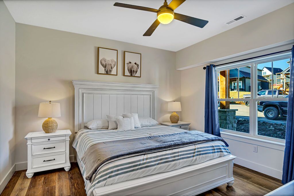 4 bedrooms, free WiFi, bed sheets