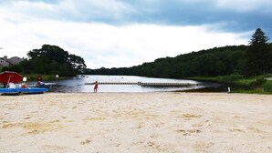 Beach nearby - Mountain Cabin, Firepit + Fireplace, Free pool, gym, ski, water sports + more (Bushkill)