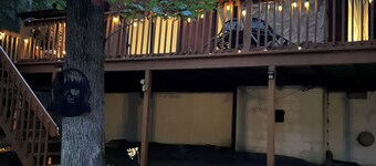 Mountain Cabin, Firepit + Fireplace, Free pool, gym, ski, water sports + more