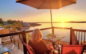 Unclassified image, 5 of 33, button - Oceanfront Sunset Suite apartment in Wilson’s Beach Campobello Island (Wilsons Beach)