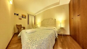 1 bedroom, WiFi, bed sheets - Mimosa II - tucasaenlospirineos (Escarrilla)