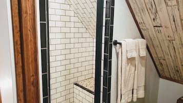 Junior Studio | Bathroom | Separate bathtub and shower, deep-soaking bathtub, hair dryer, towels