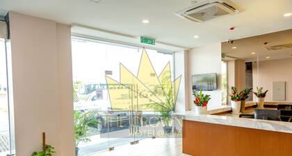 The Crown Hotel Klia