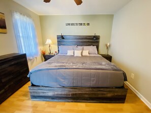 3 Schlafzimmer, Schreibtisch, kostenloses WLAN, Bettwäsche