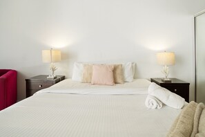 3 bedrooms, desk, iron/ironing board, travel crib