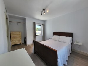 3 chambres, bureau, fer et planche Ă repasser, Wi-Fi gratuit