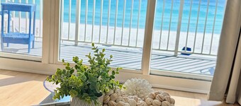 Premium Beach Retreat  updated Floors&Vanities, 3Pools, Tennis, WiFi + TikiBar ⛱️