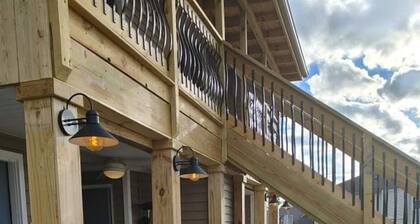 No chores! /6 guests /⬆️stairs /🦮🐈/WI-FI/24x24 rainshower head