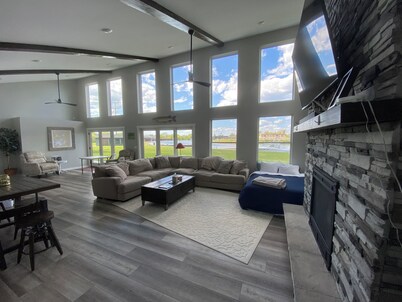 House on Warroad River, Lake of the Woods